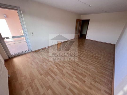 Neuer Bodenbelag und frisch gestrichen! 2-Raum Wohnung mit Balkon, Garage und Dusche - Photo 1