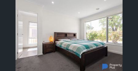 "Modern meets Stylish" - Photo 5