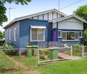 3 Louisa Street, South Toowoomba QLD 4350 - House For Rent | Domain - Photo 1