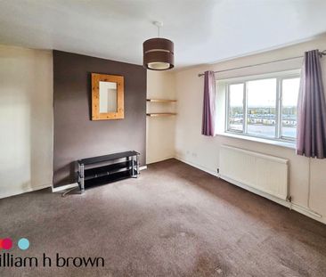 Teviot Avenue, Essex, Aveley - Photo 2