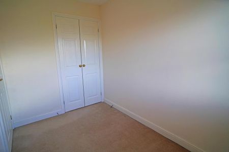 2 bedroom semi-detached house to rent - Photo 5