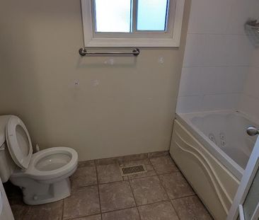 For Lease - 712 Victory Drive Unit# Main, Pickering, Ontario - Photo 1