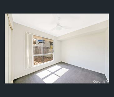Spacious family home in Springfield Lakes - Photo 3