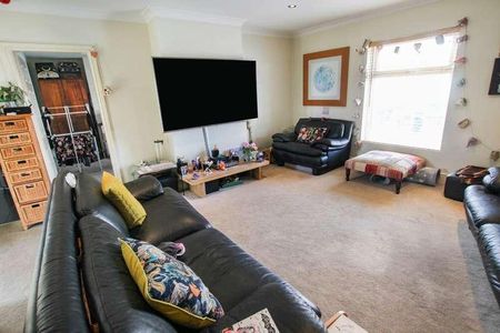 St. Albans Road, St. Annes, FY8 - Photo 3