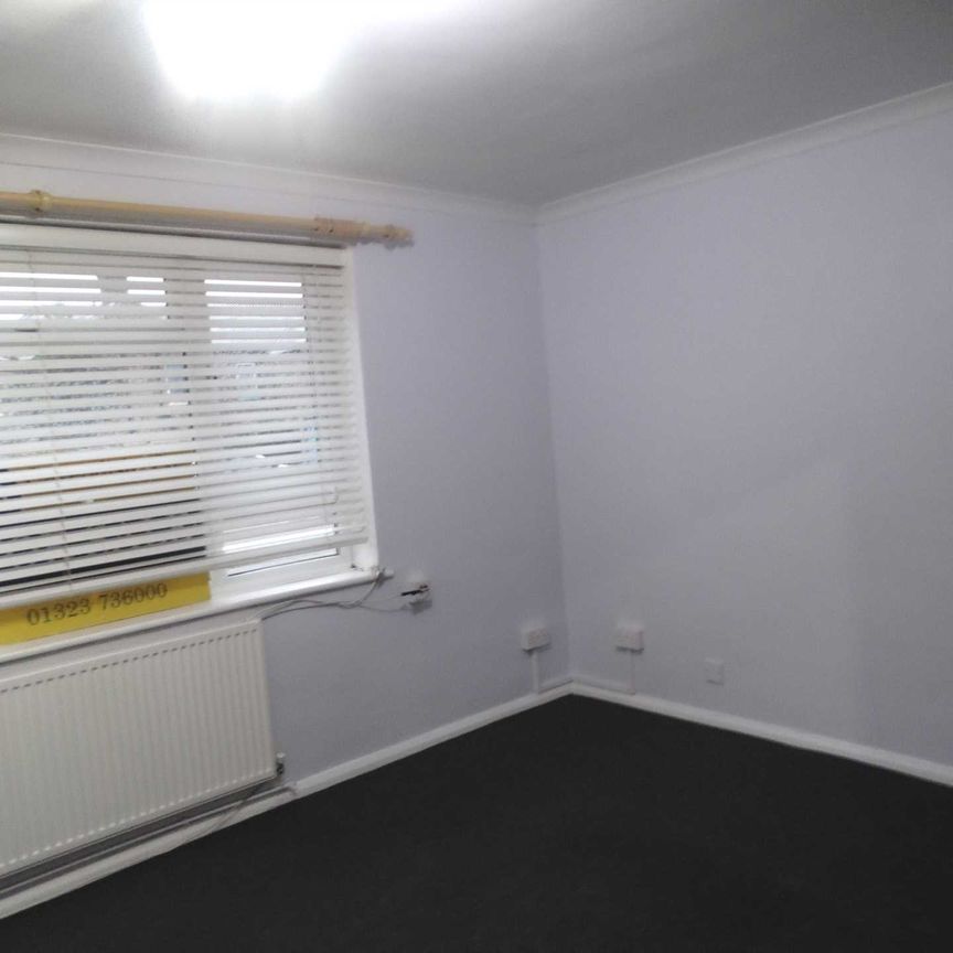 Belle Vue Road, Eastbourne - Photo 1