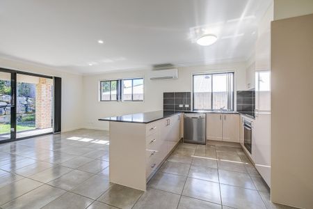 Beautiful Four Bedroom Home In Walking Distance to Pimpama College! - Photo 3