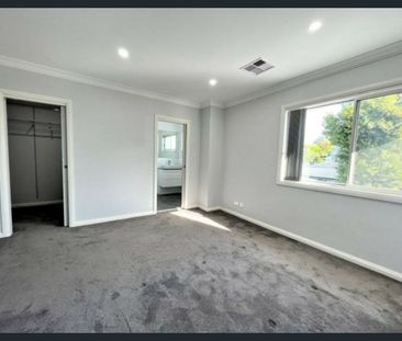 22 Glenbrook Street, Jamisontown, NSW 2750 - Photo 2