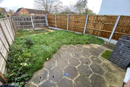 Linnet Rise, Kidderminster - Photo 4