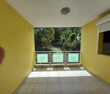 Location Appartement 3 pièces 63m² LE GOSIER 97190 - Photo 3