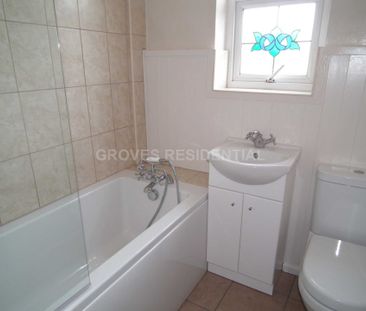 Price £2,300 pcm - Available 31/01/2026 - Unfurnished - Photo 3