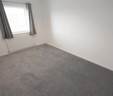2 Bedroom Apartment - Purpose Built To Let - Photo 2