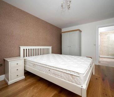 902 College Central, Belfast, BT1 6BD - Photo 5