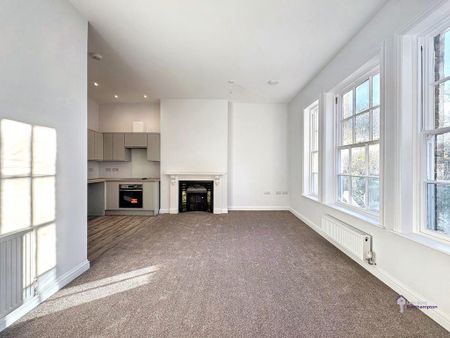 2 bedroom flat to rent - Photo 2