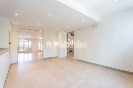 Casa en alquiler en Calle de Serramagna - Photo 4