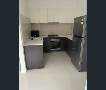 Modern & Private 2-Bedroom Granny Flat –- Utilities Included! - Photo 1