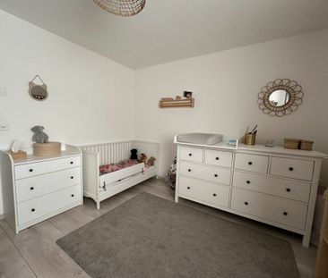 Beautiful 4.5 room apartment with balcony and 2 parking spaces – Pr... - Photo 4