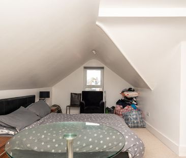 Flat 5 64 Chalk Hill - Photo 5