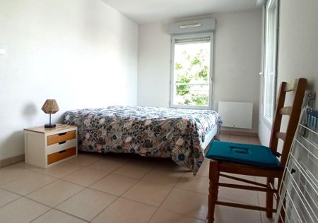 Location Appartement 2 pièces Meublé 40m² GENISSAC 33420 - Photo 3