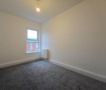 3 bedroom end of terrace house to rent - Photo 5