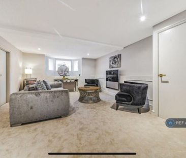 5 bedroom end of terrace house to rent - Photo 2