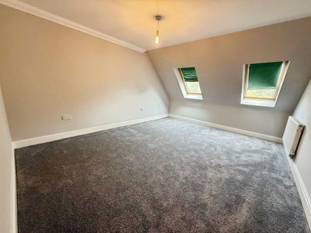 5 bedroom detached house to rent - Photo 2