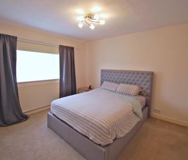 3 bedroom terraced house to rent - Photo 5