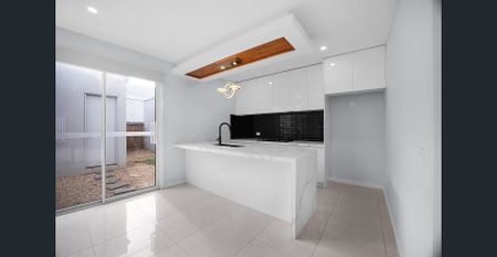 7 Ficus Way, Rockbank | Your Next Home Awaits - Photo 4
