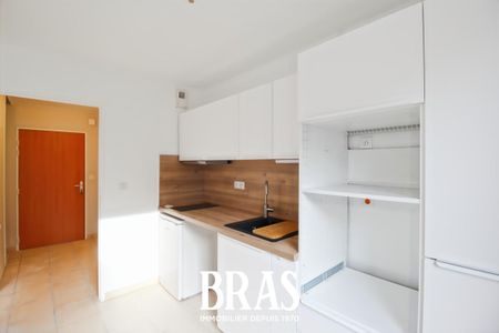 Location Appartement 2 pièces 46m² NANTES 44100 - Photo 2