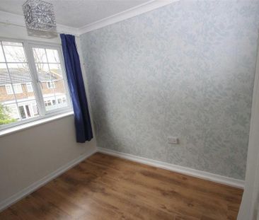 3 bedroom terraced house to rent - Photo 6
