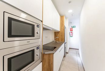 Calle del Arenal, Madrid, Community of Madrid 28013