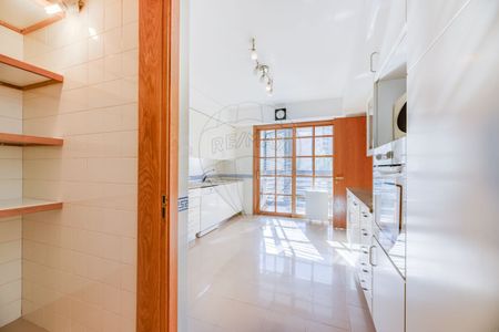 Apartamento T4 em Lisboa - Photo 3