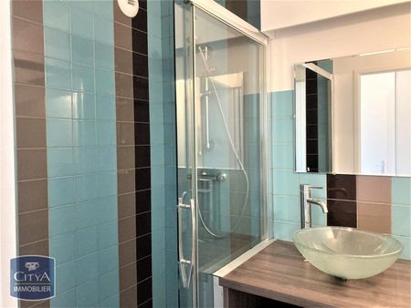 Location Appartement 2 pièces 41m² L ISLE JOURDAIN 32600 - Photo 2