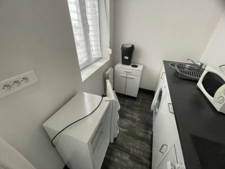 Location Appartement 1 pièces 23 m2 à Saint-Quentin - Photo 3