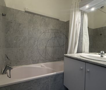 Location Appartement 1 pièce 25m² AIX EN PROVENCE 13100 - Photo 3