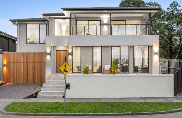 6 Ryburne Avenue, Ashburton VIC 3147 - House For Rent | Domain - Photo 1