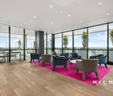 FURNISHED - Oversized 1 bedroom + Study in a central location - Photo 4