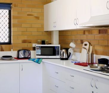 4 Bed Apartment - Photo 2