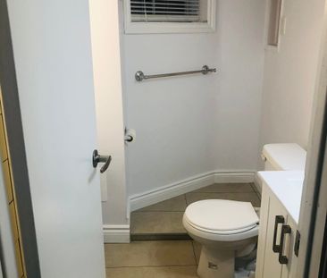 For Lease - 215 Hamilton Street Unit# Basement, Toronto, Ontario - Photo 6