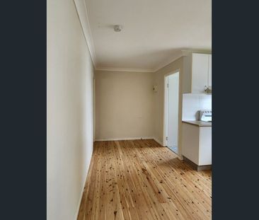 2 BEDROOM IN GREAT LOCATION - Photo 4