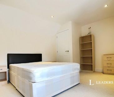 2 bedroom semi-detached house to rent - Photo 3