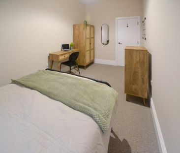 2 bedroom flat to rent - Photo 6