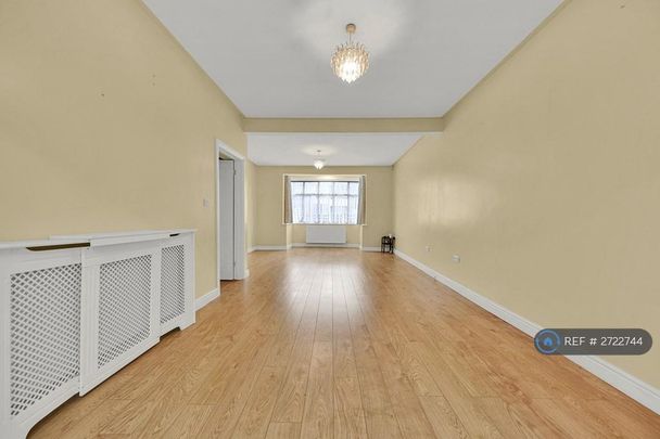 3 bedroom terraced house to rent - Photo 1