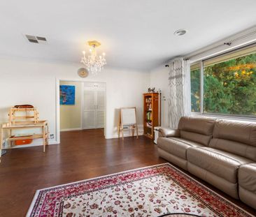 15 Belconnen Way, Weetangera ACT 2614 - House For Rent | Domain - Photo 3