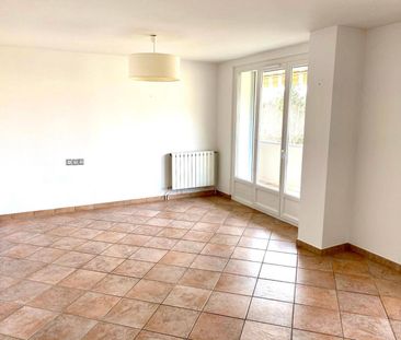 Location appartement rénové 4 pièces 93.2 m² à Romans-sur-Isère (26... - Photo 1