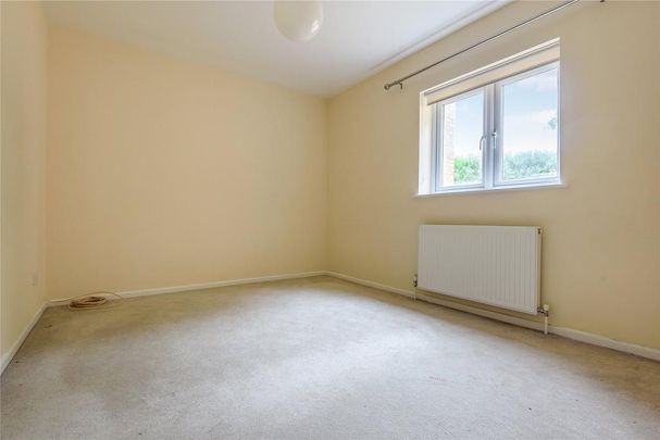 3 bedroom apartment to rent - Photo 1