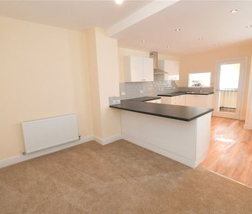 South Parade, CH48 0RR, West Kirby - Photo 4