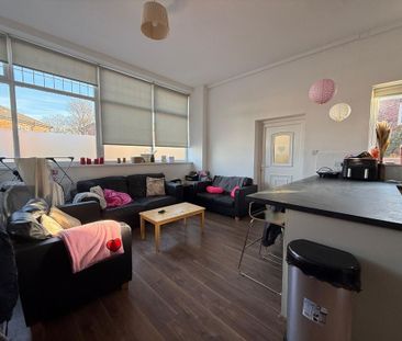 6 bedroom house to rent - Photo 1