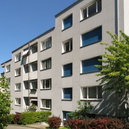 Appartement chaleureux de 3.0 pièces avec laveuse-sécheuse privée - Photo 1