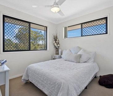 3 BED 2 BATH 2 CAR TOWNHOUSE, ULTRA HIGH SPEED INTERNET - Photo 5