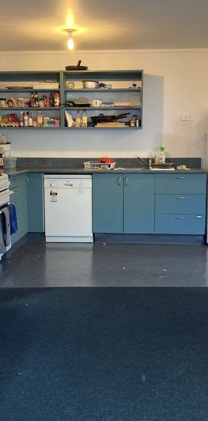 Furnished CBD Studio Rooms for 2026! - Photo 1